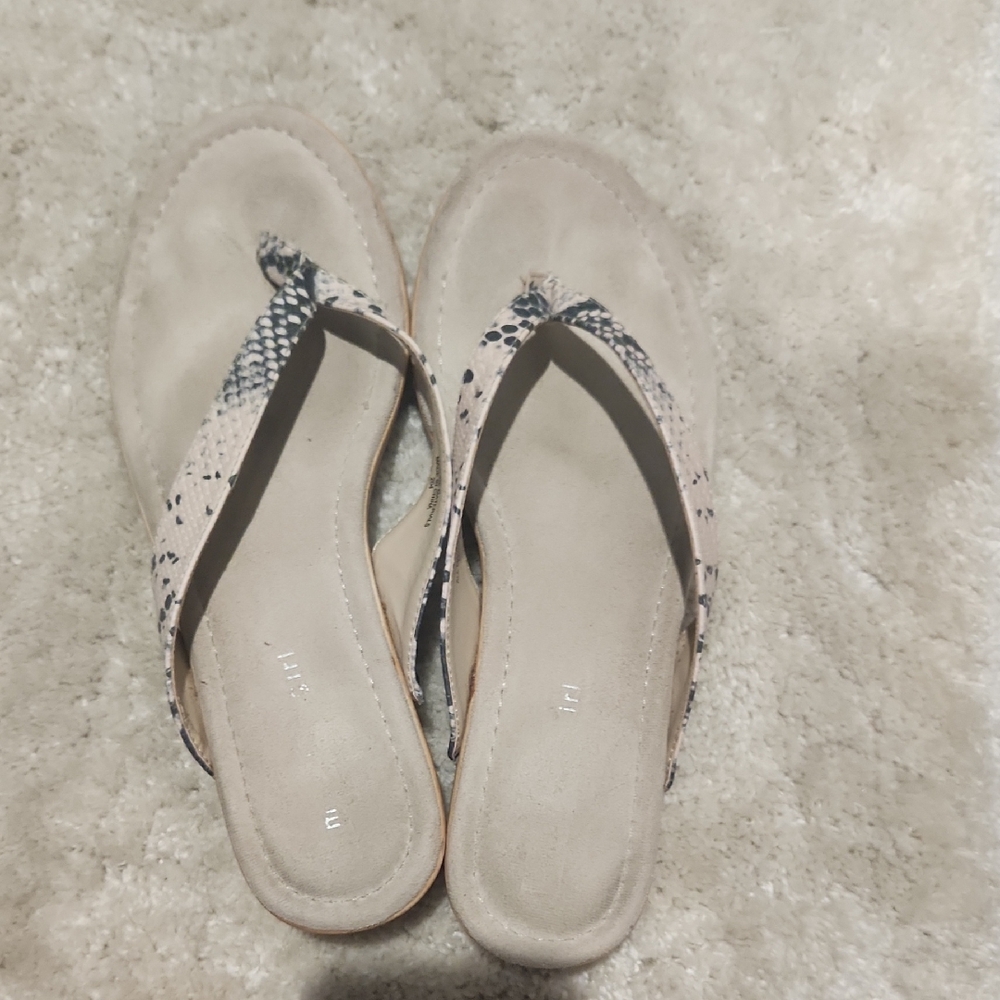 Madden Girl Snakeskin Beige and Black Sandals